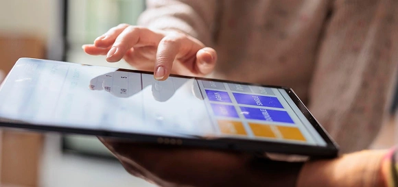 Illustration for logistics Android application development service