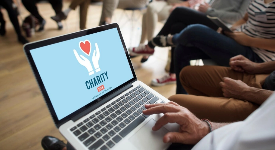 A Nonprofit’s Complete Guide to Donor Management Software