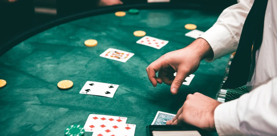 Why Some People Almost Always Make Money With online crypto casino